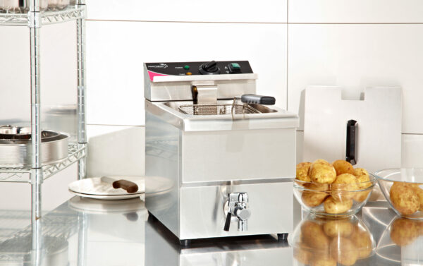 PFT81 Single Basket 8 Litre Fryer with Tap - Image 5